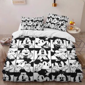 Alternative view of Disney Mickey Mouse Face 39 Duvet Cover