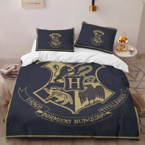 Alternative view of Harry Potter Hogwarts School Logo 02 Duvet Cover
