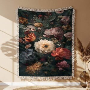 Alternative view of Pretty lots of flowers Woven Blanket