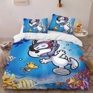 Alternative view of Snoopy Beagle of the deep Duvet Cover