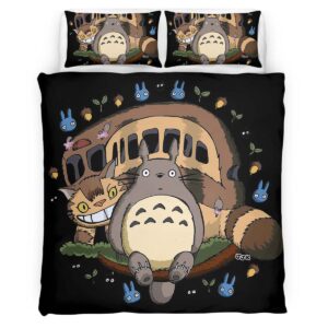 Totoro on the bus 2 Duvet Cover
