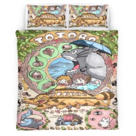 Totoro on the bus Duvet Cover
